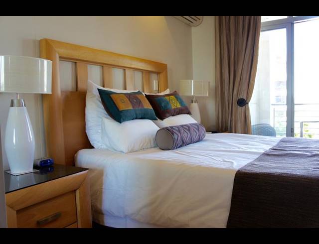 1 BEDROOM APARTMENT FOR SALE IN SANDOWN